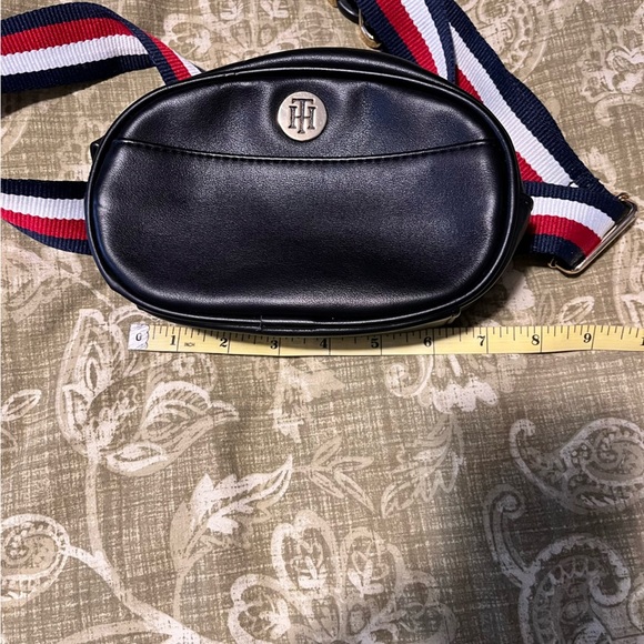 Tommy Hilfiger Belt Bag - Picture 6 of 12